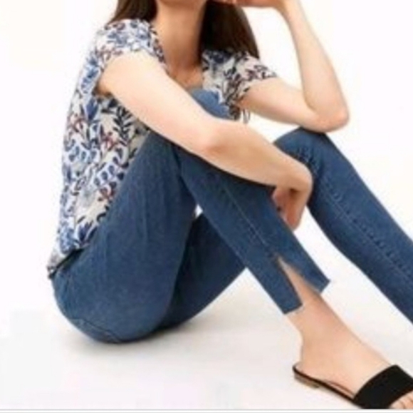 LOFT High Rise Modern Skinny Raw Hem Slit Dark Wash Denim Jeans Sz 12/31 NEW - Picture 2 of 16